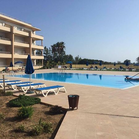 Apartamento Em Quinta Da Barracuda Albufeira Bagian luar foto