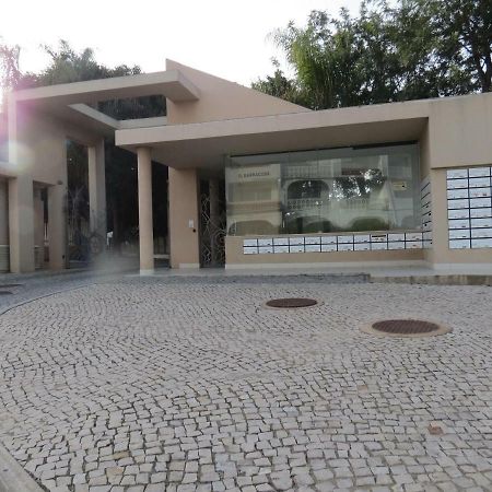 Apartamento Em Quinta Da Barracuda Albufeira Bagian luar foto