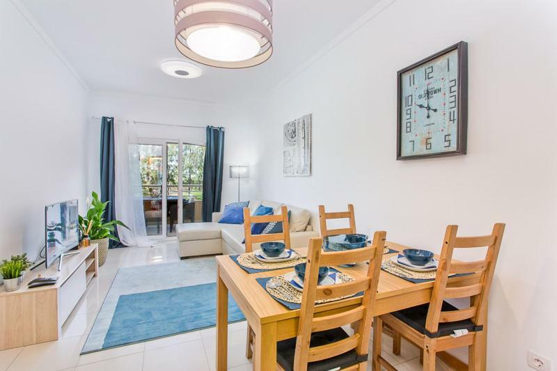 Apartamento Em Quinta Da Barracuda Albufeira Bagian luar foto