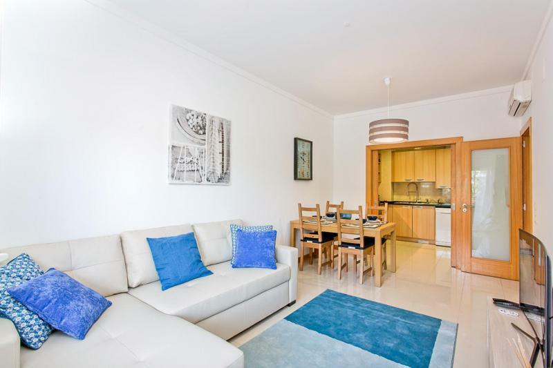 Apartamento Em Quinta Da Barracuda Albufeira Bagian luar foto