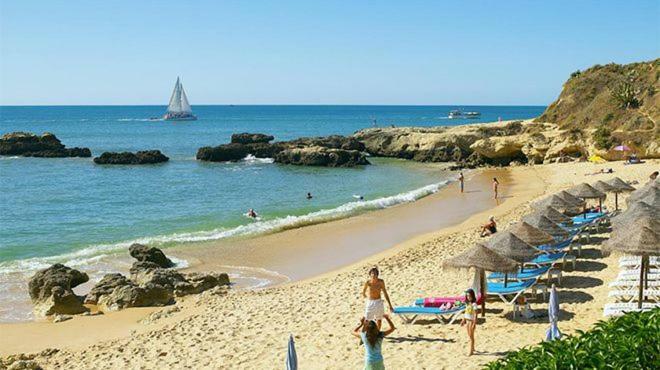 Apartamento Em Quinta Da Barracuda Albufeira Bagian luar foto